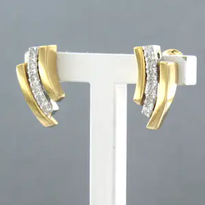 18k bicolour gouden oorknoppen met briljant geslepen diamant tot. 0.18ct kopen? Bied vanaf 260!