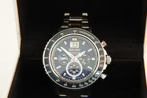 180- Robuust Seiko Sportura Chronograph SPC135P1 horloge - met extra schakels kopen? Bied vanaf 180!