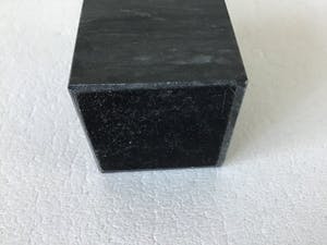 Corry Ammerlaan - “Dank” de Handdruk. Groot beeld 28 cm. kopen? Bied vanaf 1!