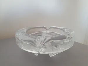 Niet of onleesbaar gesigneerd - Glazen asbak - Pukeberg uit Zweden kopen? Bied vanaf 1!