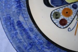 Niet of onleesbaar gesigneerd - Drie Prachtige Keramische Zeer Oude Borden gemaakt in Talaverda (Spanje) en Ver kopen? Bied vanaf 1!