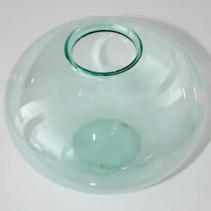 Andries Dirk Copier - Ovaal meerblauw Leerdamglas vaasje - Geëtst monogram - 1929 kopen? Bied vanaf 125!
