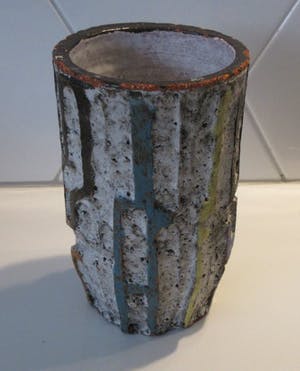 Potterie De Olde Kruyk - Rood Chamotte aardewerken Seqoia vaas ontwerp Piet Kurstjens kopen? Bied vanaf 8!