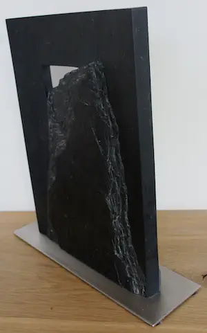 Brons (Onbekend) - Hard stenen sculptuur: rotsformatie - 1998 kopen? Bied vanaf 150!