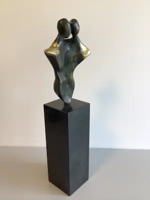 Joop van Nugteren - Sculptuur “ Schouder aan schouder “ kopen? Bied vanaf 119!