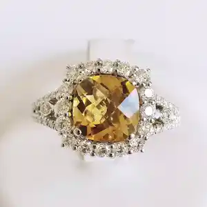 AcheterCitrien en diamanten ring? Enchérissez de 2450!