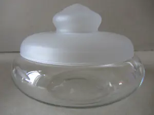 Buy Glasblazerij Leerdam - Jacques Boon - koektrommel en bonbondoos? Bid from 45!