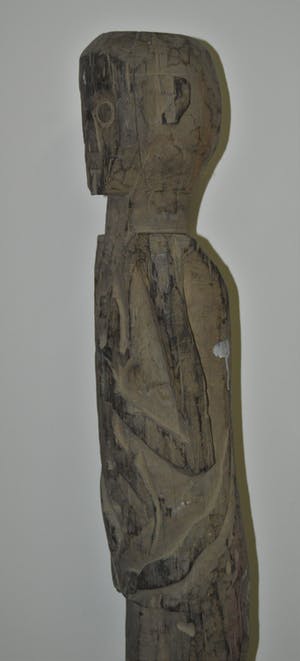 Niet of onleesbaar gesigneerd - Houten beeld. Oran Ulu. Borneo. kopen? Bied vanaf 1!