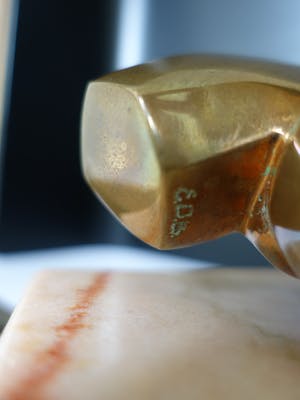 Emiel De Block - Liggend naakt in brons kopen? Bied vanaf 490!
