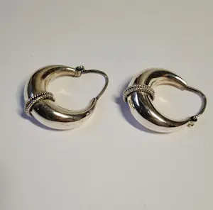 sterling zilveren handgemaakte vintage etnische stijl hoepels oorbellen kopen? Bied vanaf 50!