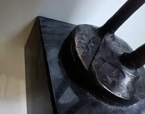 Corry Ammerlaan - 2 beelden op marmeren sokkel kopen? Bied vanaf 1!