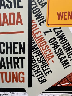 Hilde Mohring - kleurenzeefdruk - 'Śnieżka' - 1978 (Eigen druk) kopen? Bied vanaf 70!