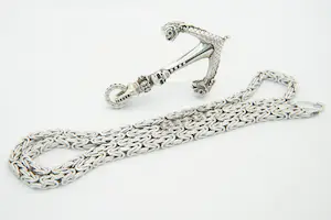 Acheter51 - Thomas Sabo skull anker hanger en een 1e geh. zilveren koningscollier? Enchérissez de 340!