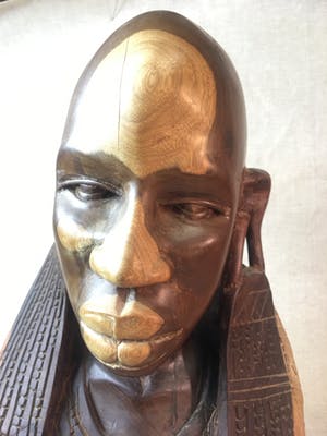 Niet of onleesbaar gesigneerd - Borstbeeld, Massai-vrouw kopen? Bied vanaf 10!