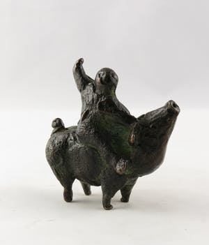 Maja van Hall - Brons, Varken met het kind / Monumentje voor het sparende kind kopen? Bied vanaf 100!