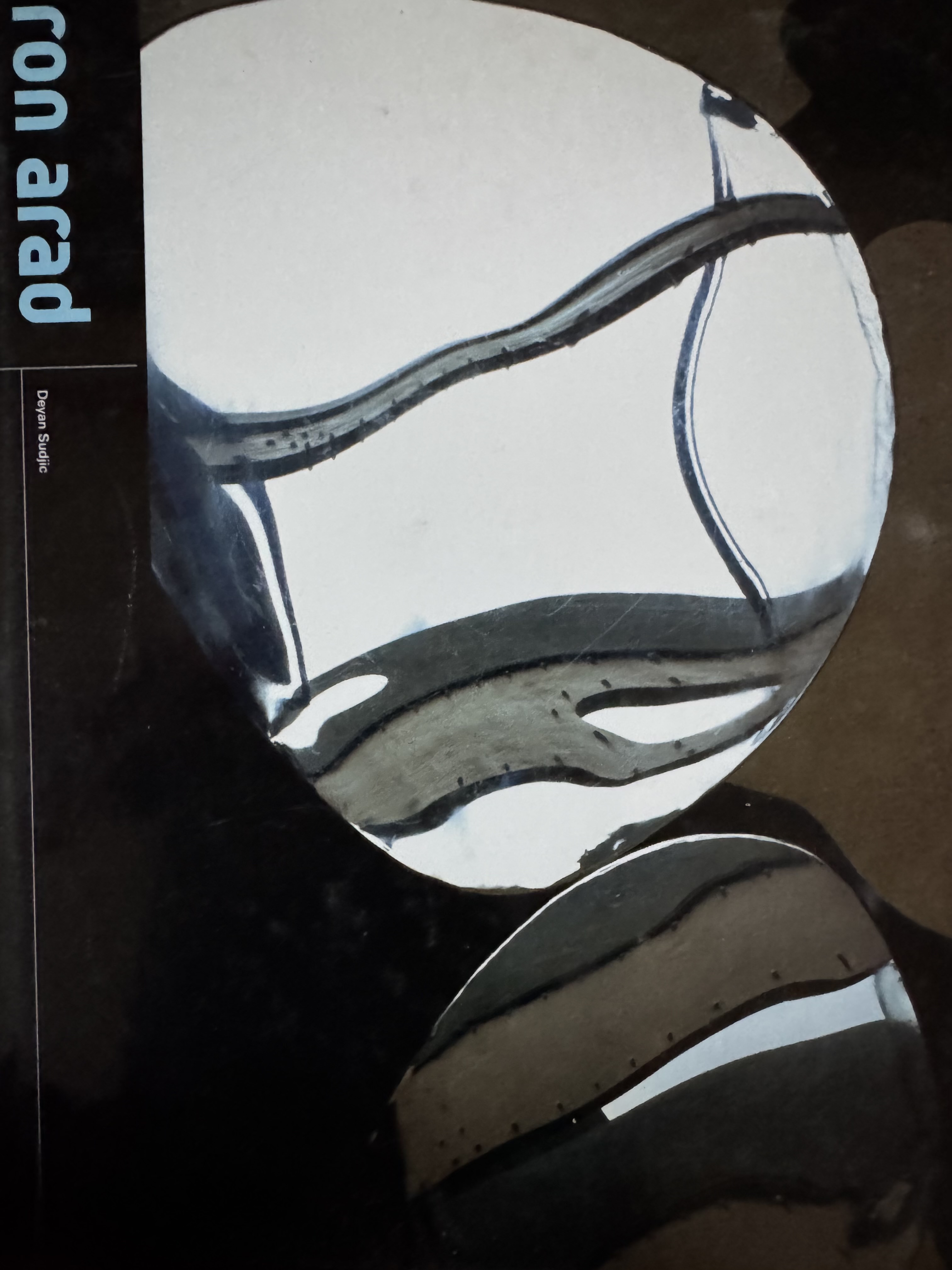 AcheterRon Arad - Engelstalige monografie "door Deyan Sudjic , door Laurence King Publishing .? Enchérissez de 85!