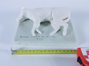 Kathja Smits - Porselein, Hond liggend kopen? Bied vanaf 125!