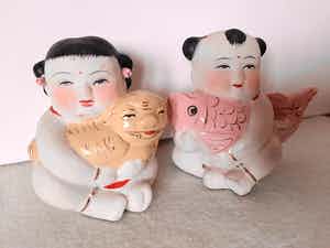 Niet of onleesbaar gesigneerd - Zeldzame beeldjes uit Japan 2 x stuks verkocht voor € 1!