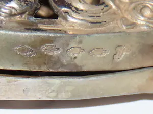 Antiek zilveren beugeltas, geborduurd tasje zilver beugel, antieke beursbeugel kopen? Bied vanaf 100!
