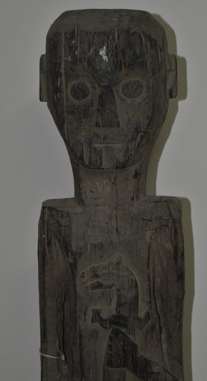 Niet of onleesbaar gesigneerd - Houten beeld. Oran Ulu. Borneo. kopen? Bied vanaf 1!