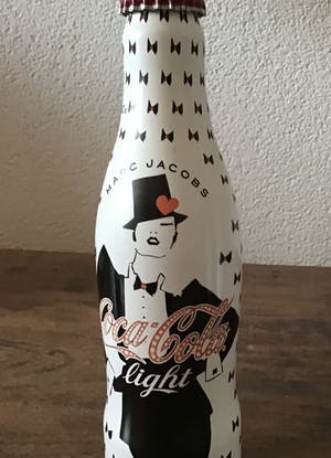 Marc Jacobs - En Karl Lagerfeld, 4 design Cola Light flessen, gesigneerd en ongeopend kopen? Bied vanaf 50!