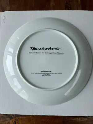 Robert Rauschenberg - One Porcelain plate: no 2 Guggenheim kaufen? Bieten Sie von 110!