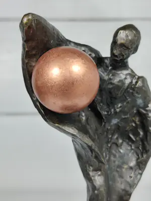 Corry Ammerlaan - jonglerende jongen met bal kopen? Bied vanaf 20!