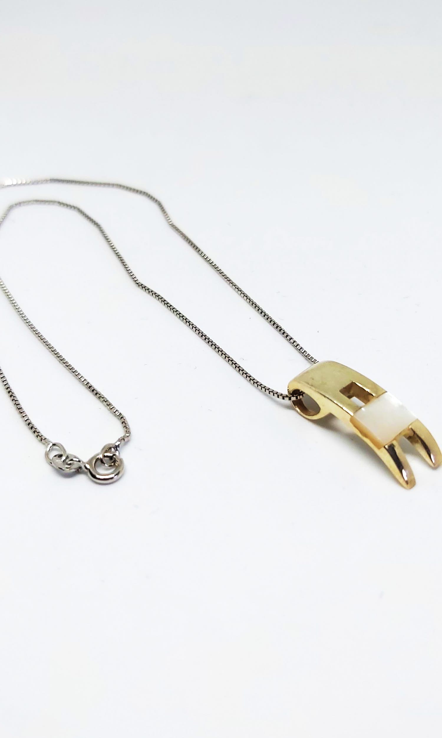 Italiaanse Zilveren (925) ketting met hanger en parelmoer kopen? Bied vanaf 45!