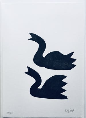 Klaas Gubbels - linosnede ‘Zwarte zwanen’ uit 1998 - oplage 125. kopen? Bied vanaf 195!