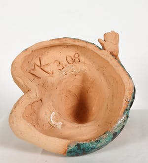 Niet of onleesbaar gesigneerd - Aardewerk, Zittende dame in badkleding kopen? Bied vanaf 1!