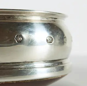 Twee 1e gehalte Engelse zilveren flessenbakken kopen? Bied vanaf 150!