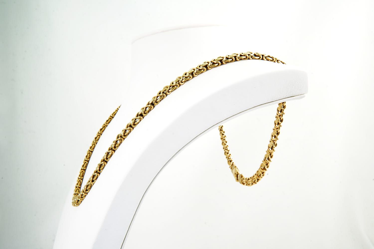 83 - Robuust (76.5gr)  geel-gouden "Konings" collier - 14 karaat - lang model kopen? Bied vanaf 1830!