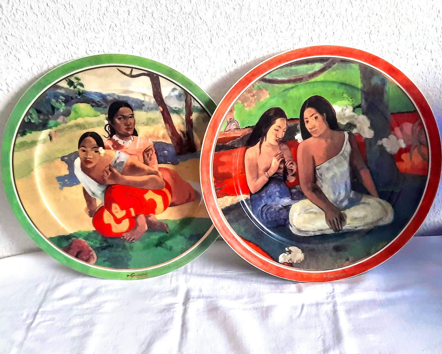 Porzellanfabrik W. Goebel - 2 Wandteller Artis Orbis Paul Gauguin Arearea und Deux Tahitiennes 90er Jahre kopen? Bied vanaf 90!