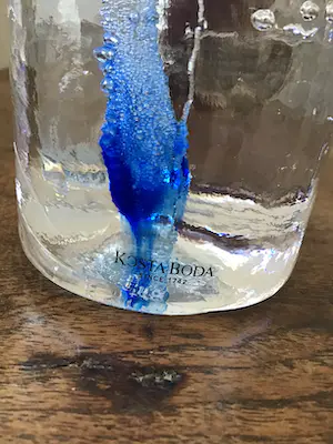 Kosta Boda - Zware kaarsenhouder gemerkt en museum glas slingervaas kopen? Bied vanaf 50!