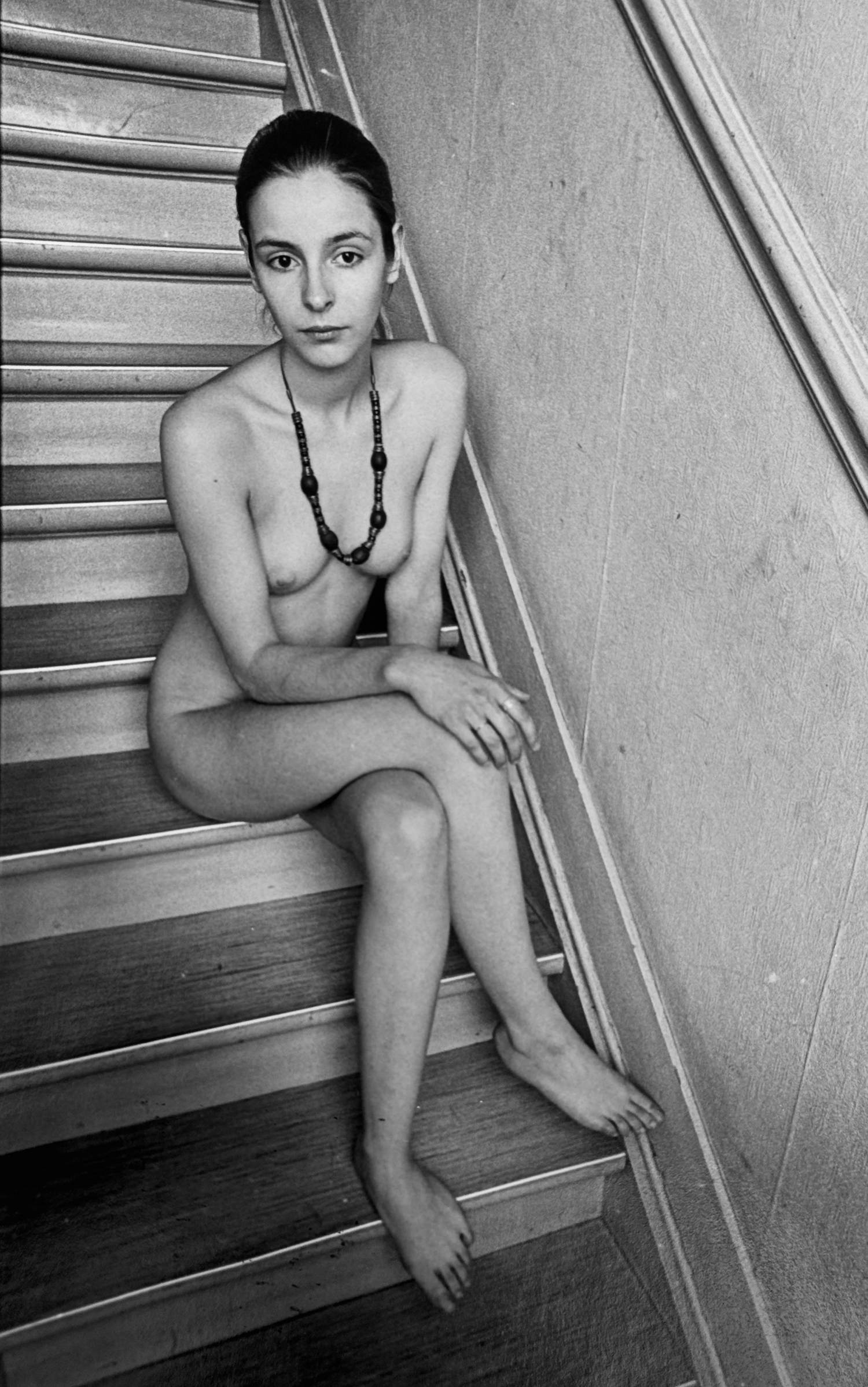 Buy Michel Pinel - Jugendliche Schönheit auf der Treppe? Bid from 100!