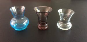 Kristalunie Maastricht - Negen kleine vaasjes kopen? Bied vanaf 20!