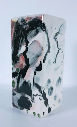 Dominique Chan - Beschilderd keramiek, Set van twee schalen en vaasje kopen? Bied vanaf 100!