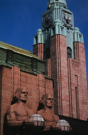Paul Huf - Foto, Finland, Helsinki, Central Station - Ingelijst kopen? Bied vanaf 1!