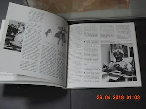 Aat Verhoog - Rokende vrouw in stoel kopen? Bied vanaf 35!