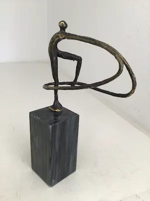 Corry Ammerlaan - Sculptuur “ IN BEWEGING “ kopen? Bied vanaf 1!