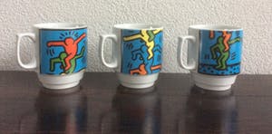 Keith Haring - DRIE BEKERS kopen? Bied vanaf 25!