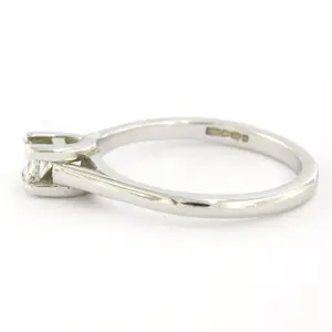 BWG witte ring bezet met een prinses geslepen diamant tot. 0.20ct – F/G - VS/SI kopen? Bied vanaf 210!