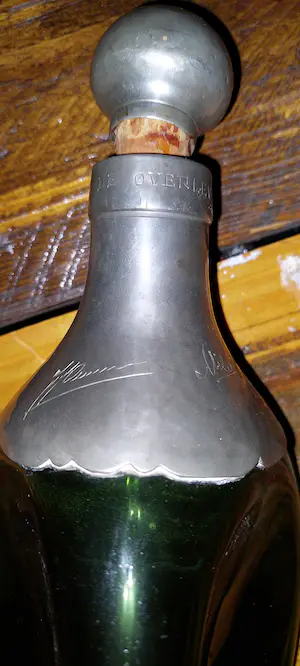 Niet of onleesbaar gesigneerd - Fles kopen? Bied vanaf 1!