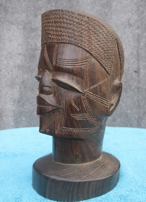 Afrikaans - Buste van een krijger. kopen? Bied vanaf 20!