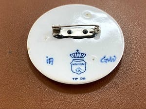 Koninklijke Tichelaar Makkum - Ronde broche speld met bloem kopen? Bied vanaf 1!