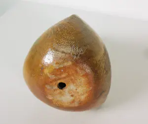 Willemijn van der Meer - Set van 6 keramieken sculpturen, Dames in jurk kopen? Bied vanaf 350!