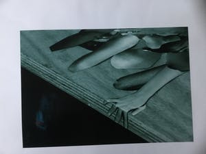 Niet of onleesbaar gesigneerd - “ de tentoonstelling” kopen? Bied vanaf 1!