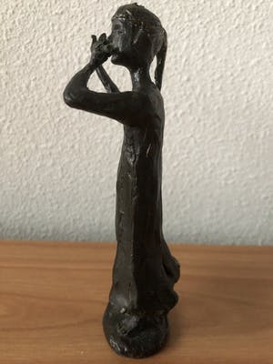 Corry Ammerlaan - Prachtig beeldje " MEISJE MET FLUIT " kopen? Bied vanaf 25!