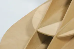 Niet of onleesbaar gesigneerd - Driedimensionaal houten hertenhoofd kopen? Bied vanaf 1!