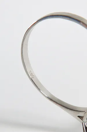 Amethist collier met 14 kt. witgouden ring bezet met diamant en amethist kopen? Bied vanaf 300!